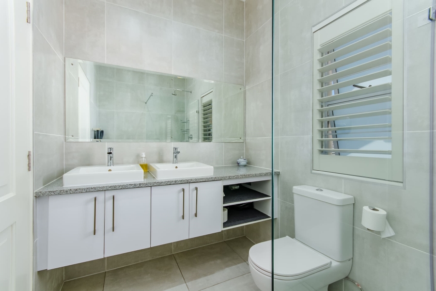 4 Bedroom Property for Sale in Pinehurst Western Cape